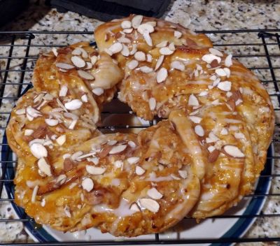 Apricot Couronne